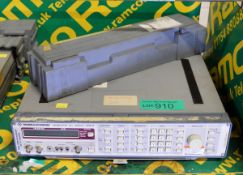 Rohde & Schwarz Signal Generator 1 Hz -260 KHz - APN 62