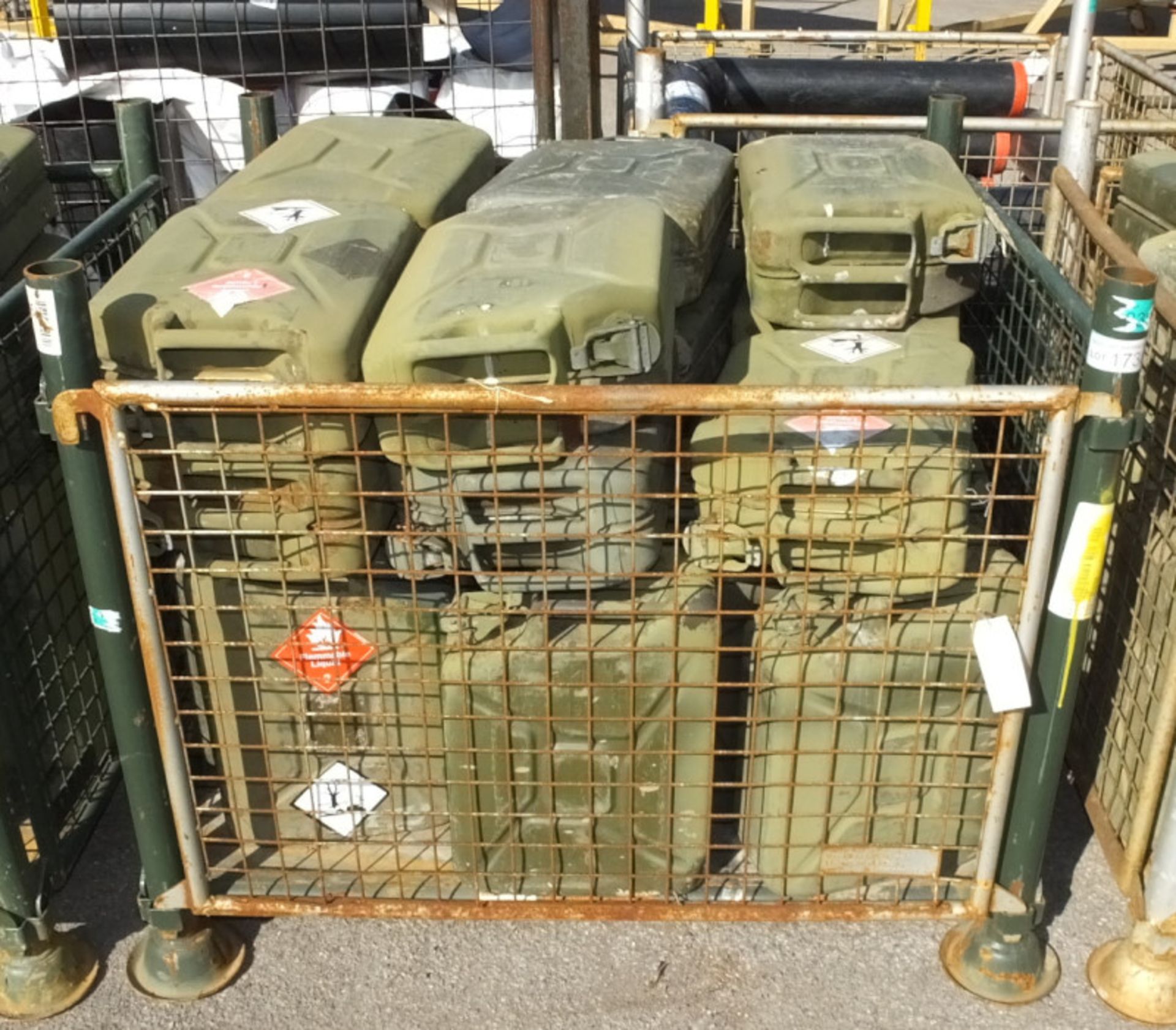 29x 20 LTR Ex-Mod jerry cans