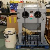 Sealey Shot Blasting Cabinet 950mm W x 690mm D x 1500mm H - LEGS IN NEED OR REPAIR with Ax