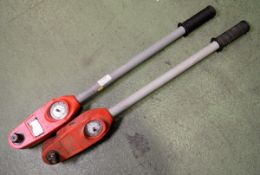 2x Dial Torque Wrenches 3/4in 0-400Nm