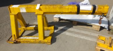 G.C.M FMJ20 Forklift Crane Attachment - Capacity 1100kg