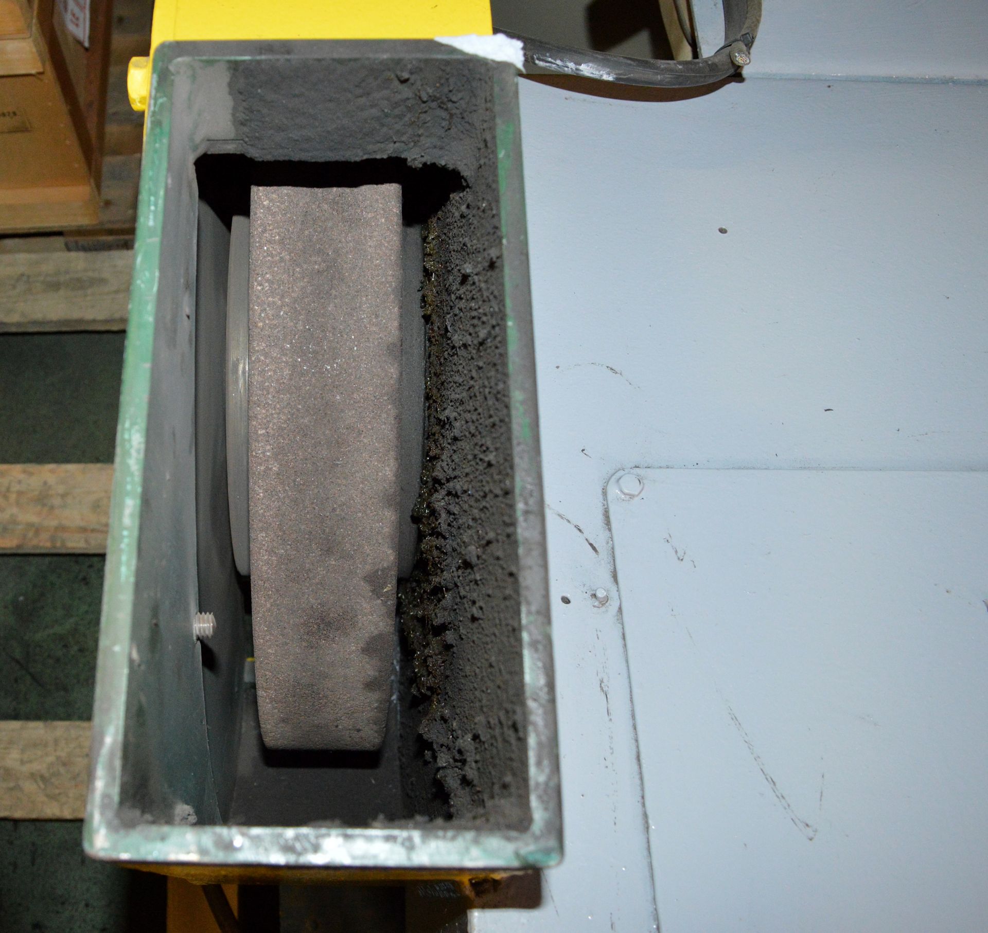 Grinder 24x3 Inch DE-Sidestone With Dustrax Dust Collector - Image 10 of 12