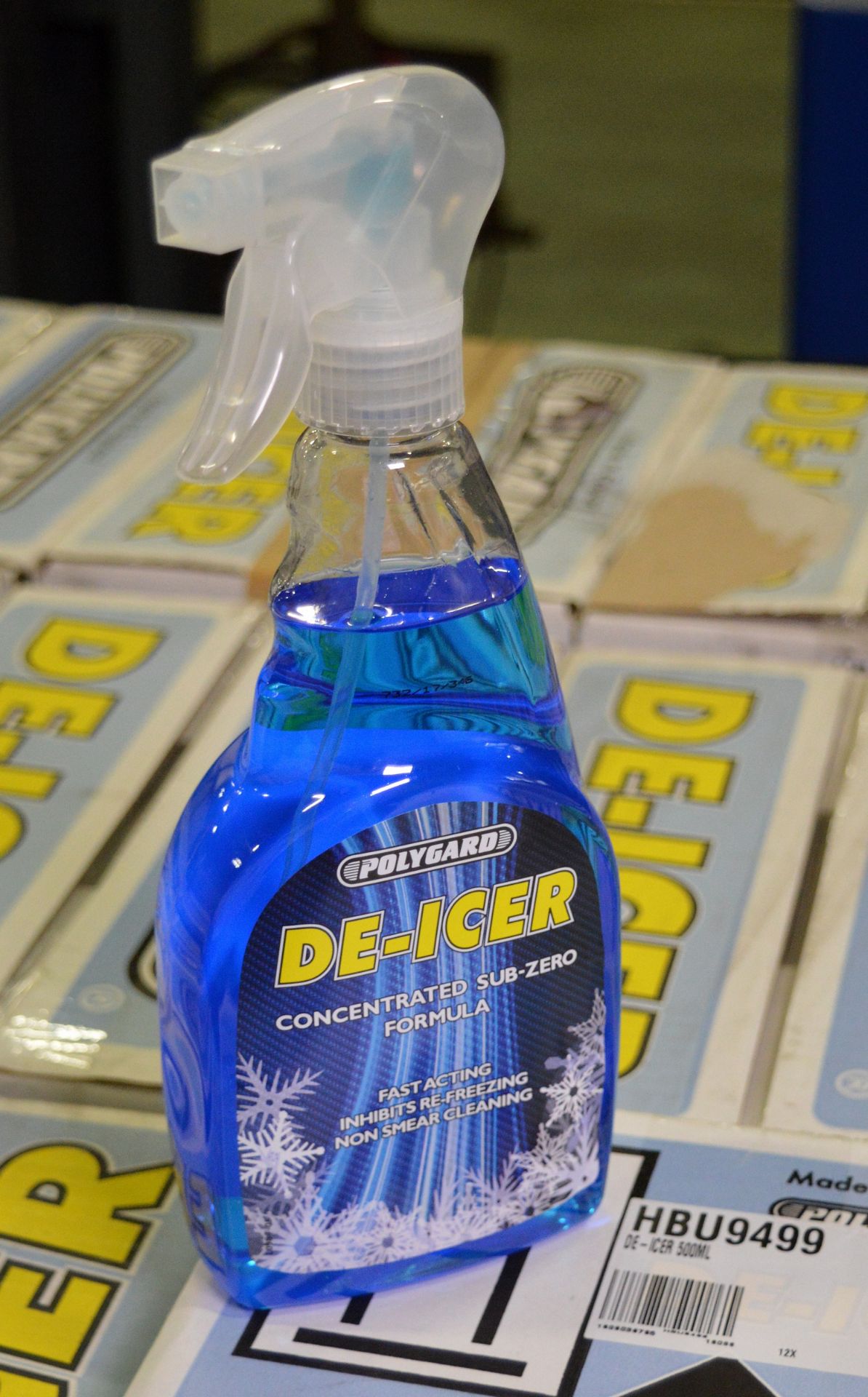 Polygard De-Icer 500ml trigger bottles - 12 per box - 45 boxes - Image 2 of 2