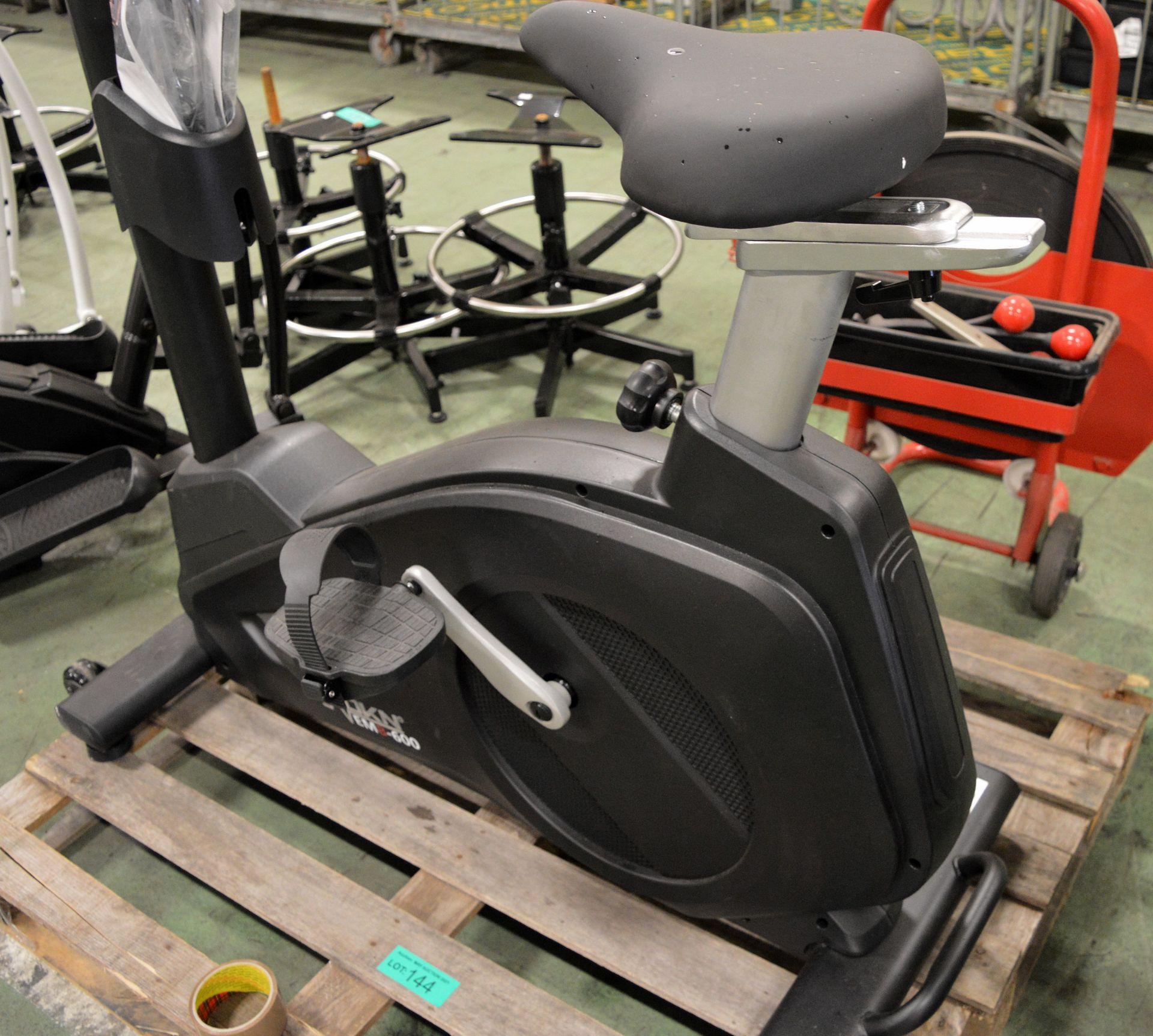 DKN EMB-600 exercise bike - Image 3 of 4