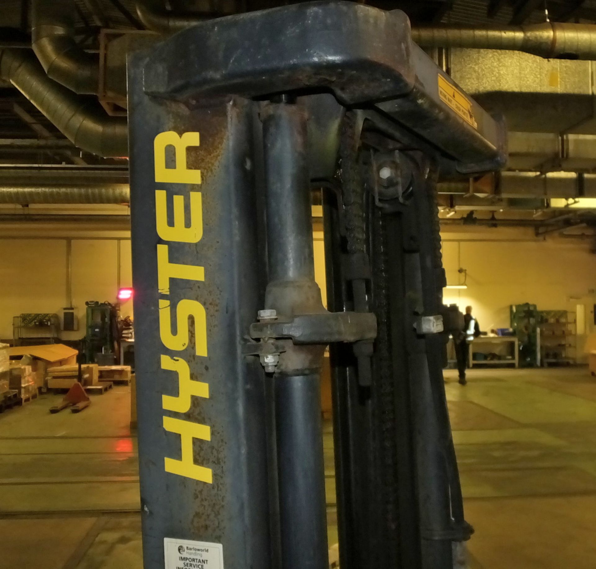 Gas Powered Counterbalance forklift - Hyster H2.50XM - 1999 - SWL 250 - New LOLER Certificate - Image 6 of 23