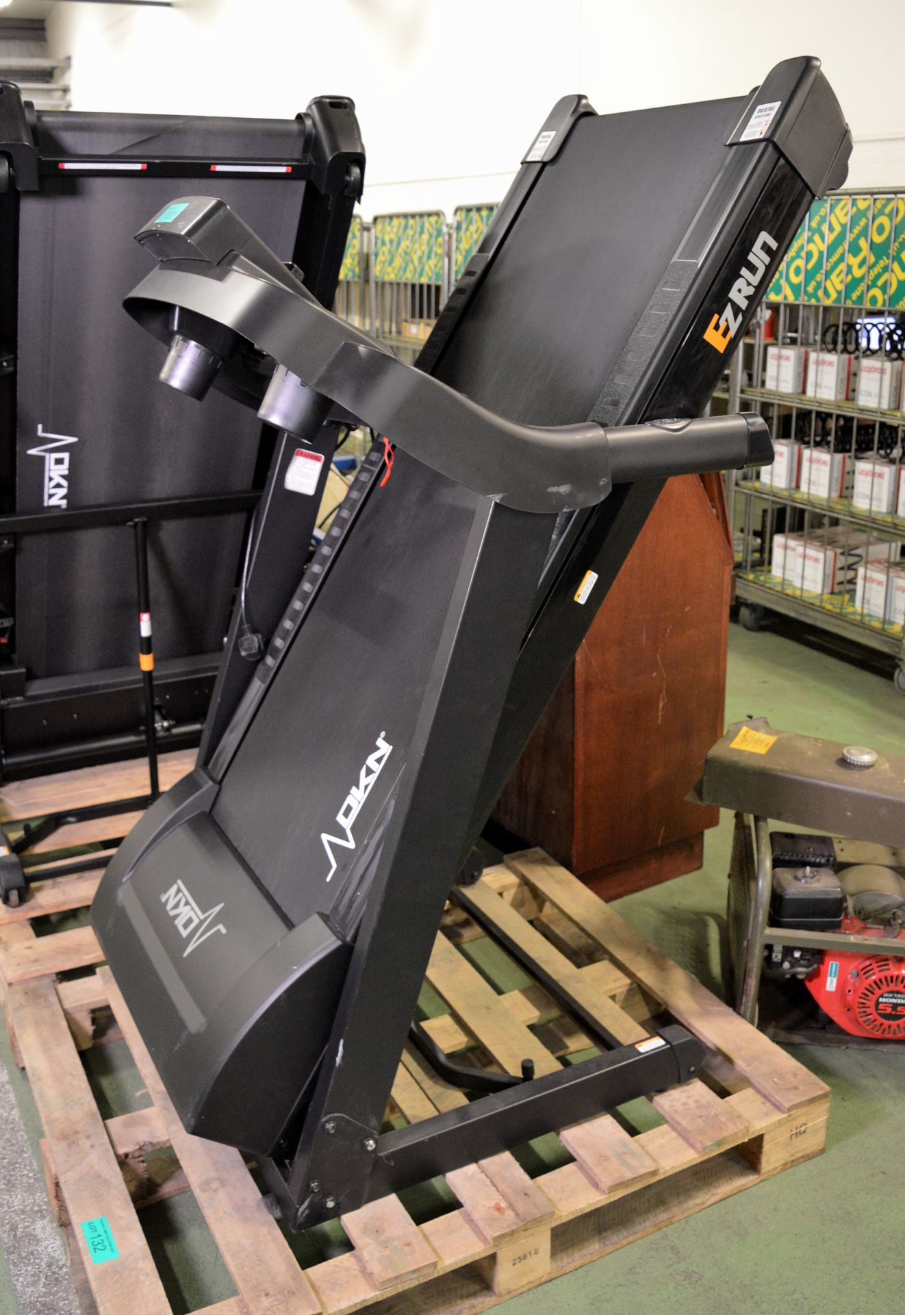 DKN EZ Run treadmill 240V - Image 2 of 4