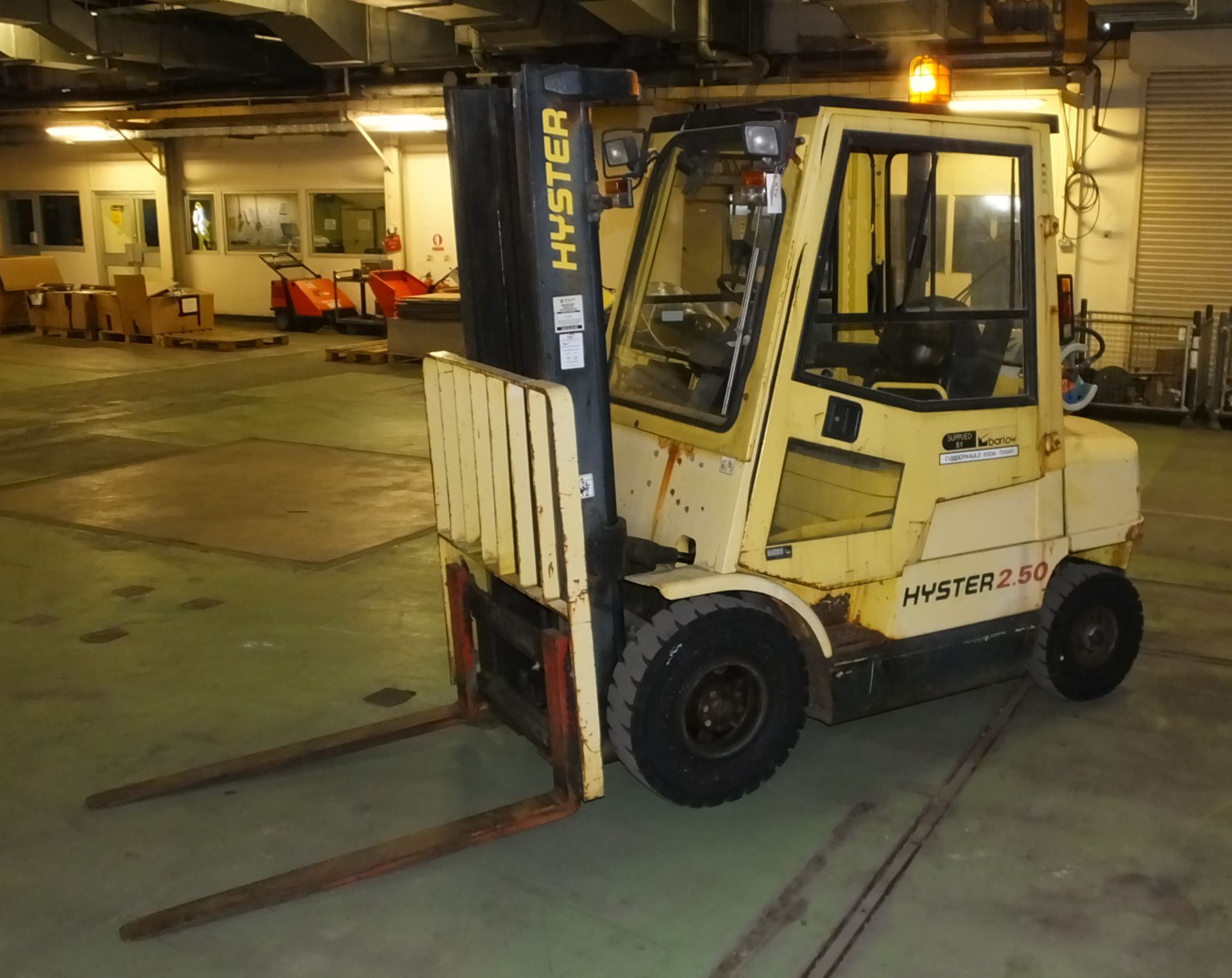 Gas Powered Counterbalance forklift - Hyster H2.50XM - 1999 - SWL 250 - New LOLER Certificate - Image 2 of 23