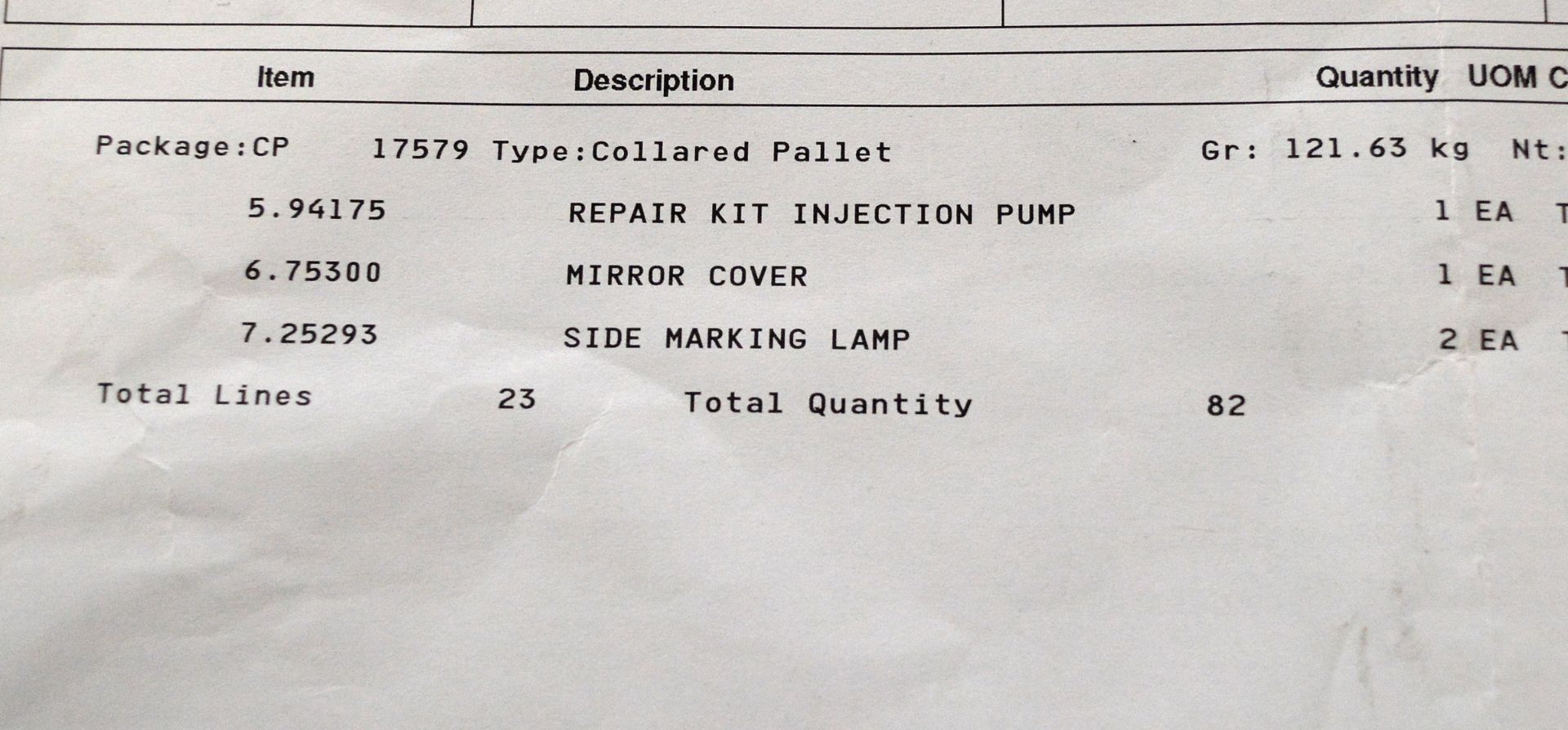 Vehicle parts - oil sump gasket, air spring, radiator hose, oil cooler, centre bearing, mi - Image 9 of 10