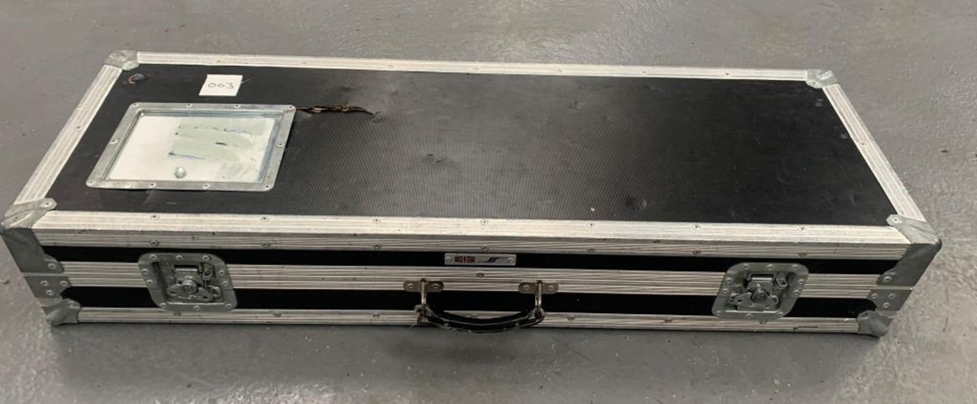 5 Star Cases Lined Flight Case - int. dimensions 105 x 34 x 9cm