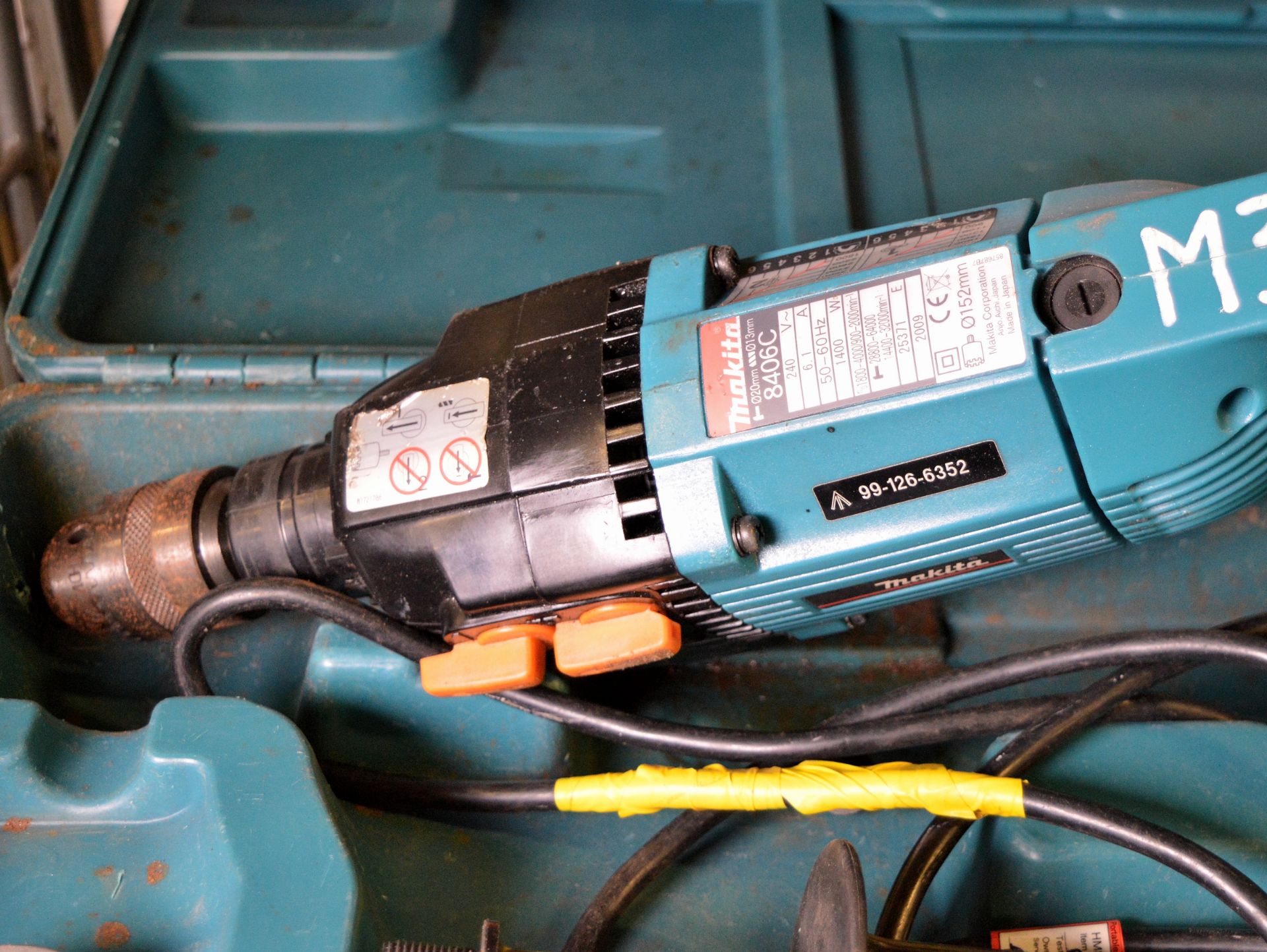 Makita 8406C Corded Electric Hammer Drill in Case 240v - Image 3 of 3