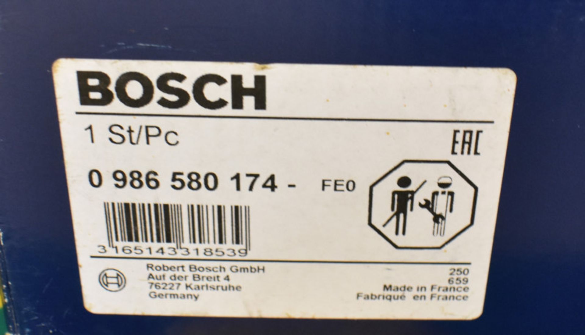 2x Bosch Common Rail High-pressure Pumps - 0 986 4 37 00, 0 986 437 028 & 1x Bosch Electri - Image 4 of 4