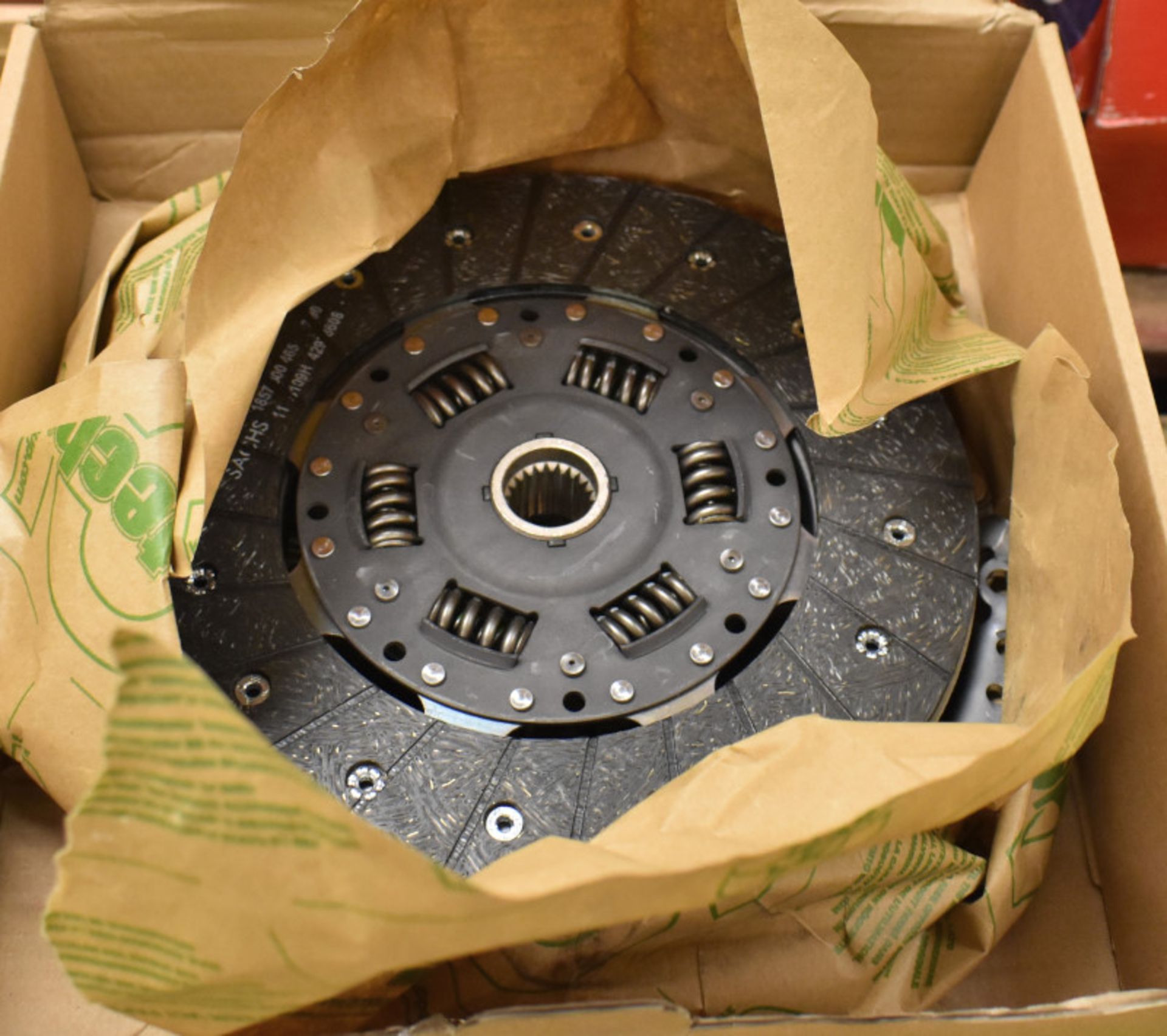 3x Clutch Kits - Unbranded 55581279, Valeo 624 34 0400 & 623 30 4400 - Image 2 of 2