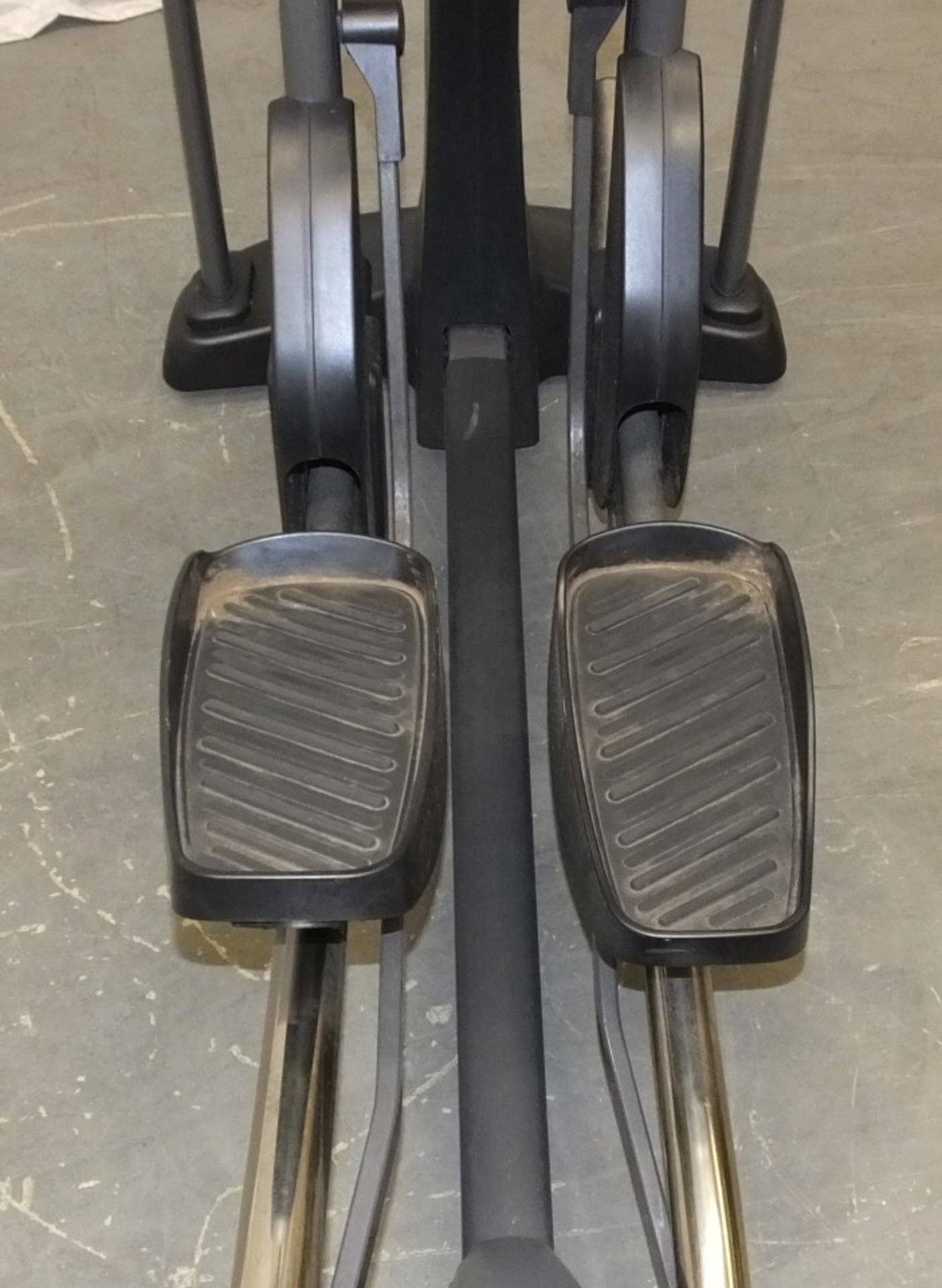 Sports Art Fitness E875 Elliptical - Image 5 of 16