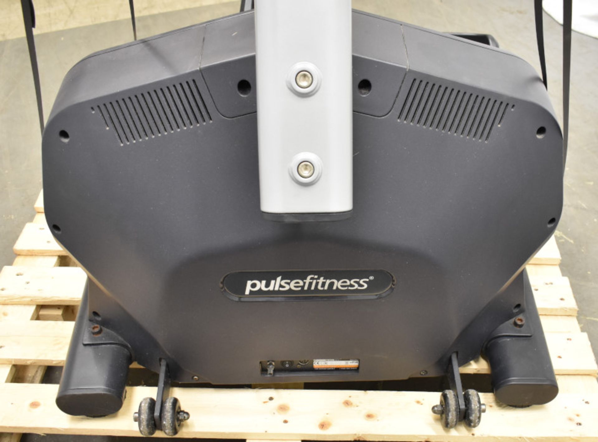 Pulse Fitness L-Train 270G - Image 6 of 8