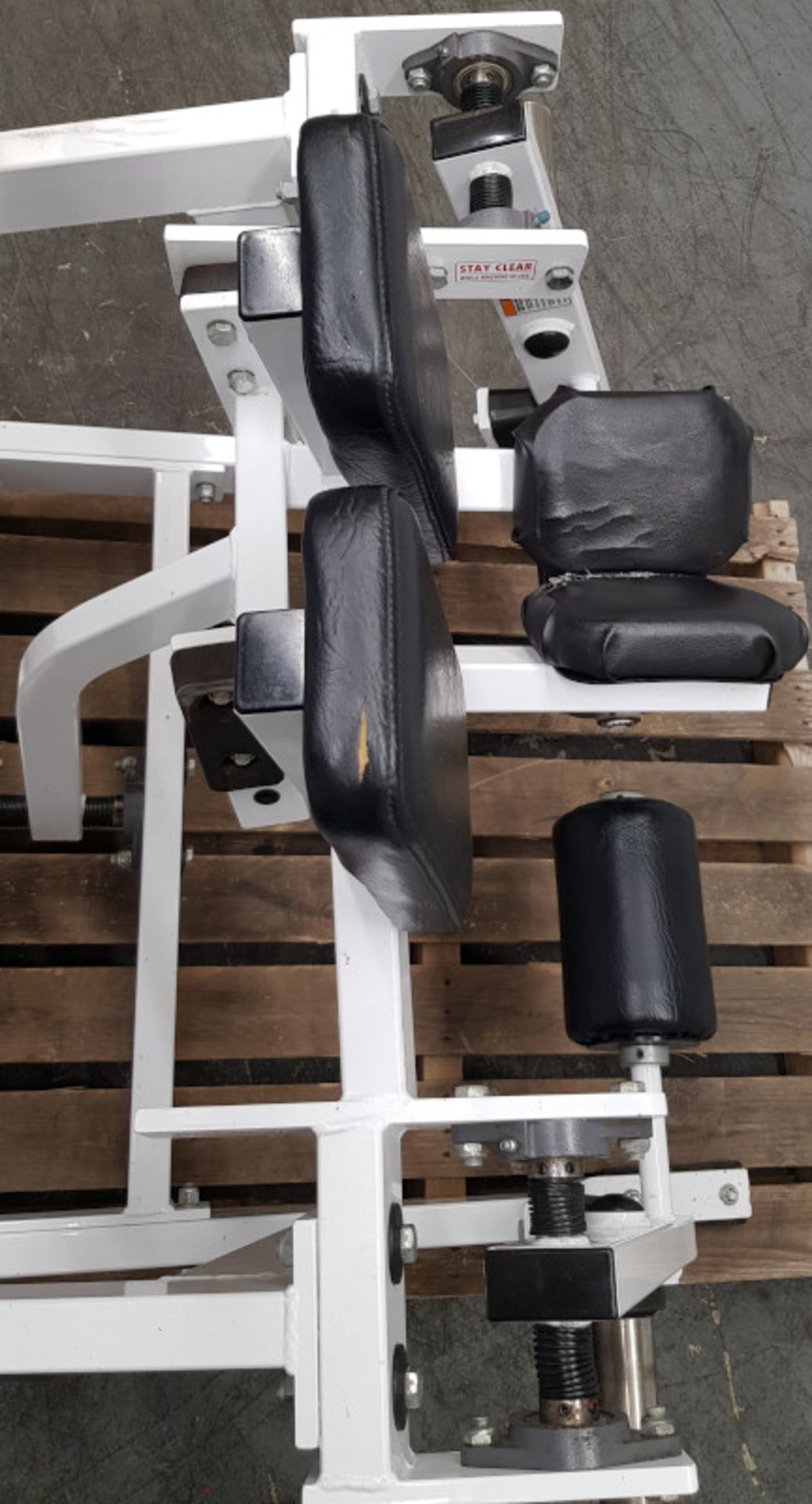 Hammer Strength ISO Lateral Kneeling Leg Curl Machine (minor damage to padding) - Image 8 of 8