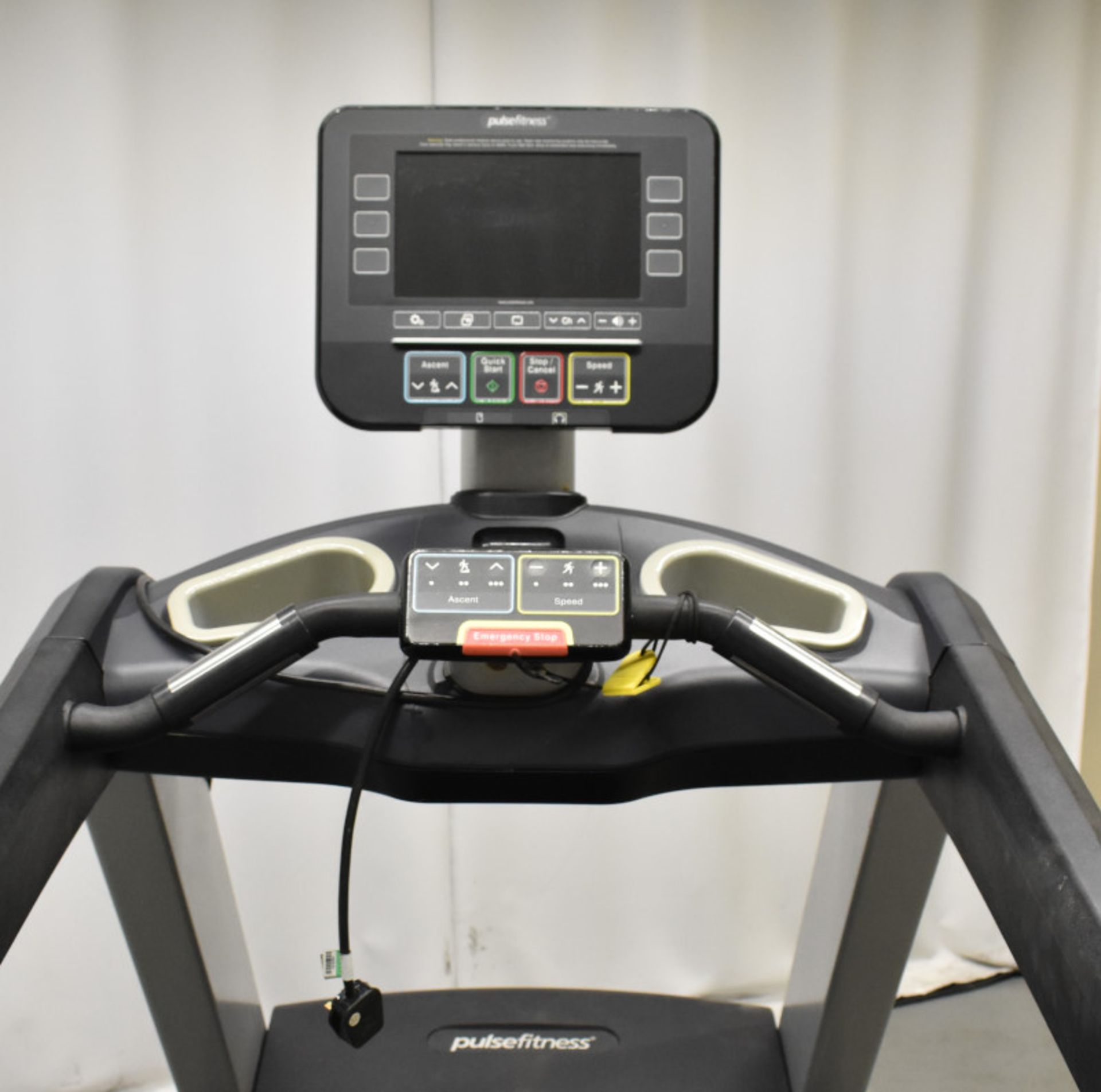 Pulse Fitness Run 260G Treadmill - Image 3 of 15