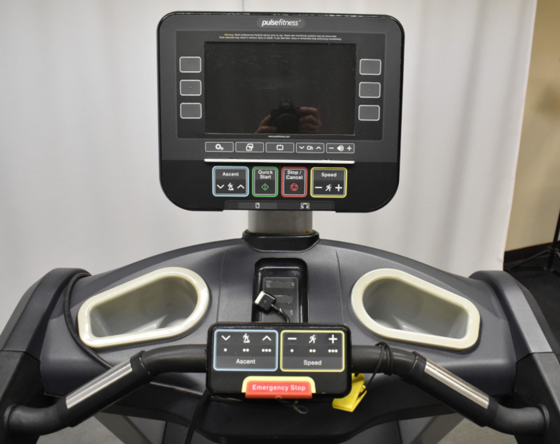 Pulse Fitness Run 260G Treadmill - Image 4 of 15