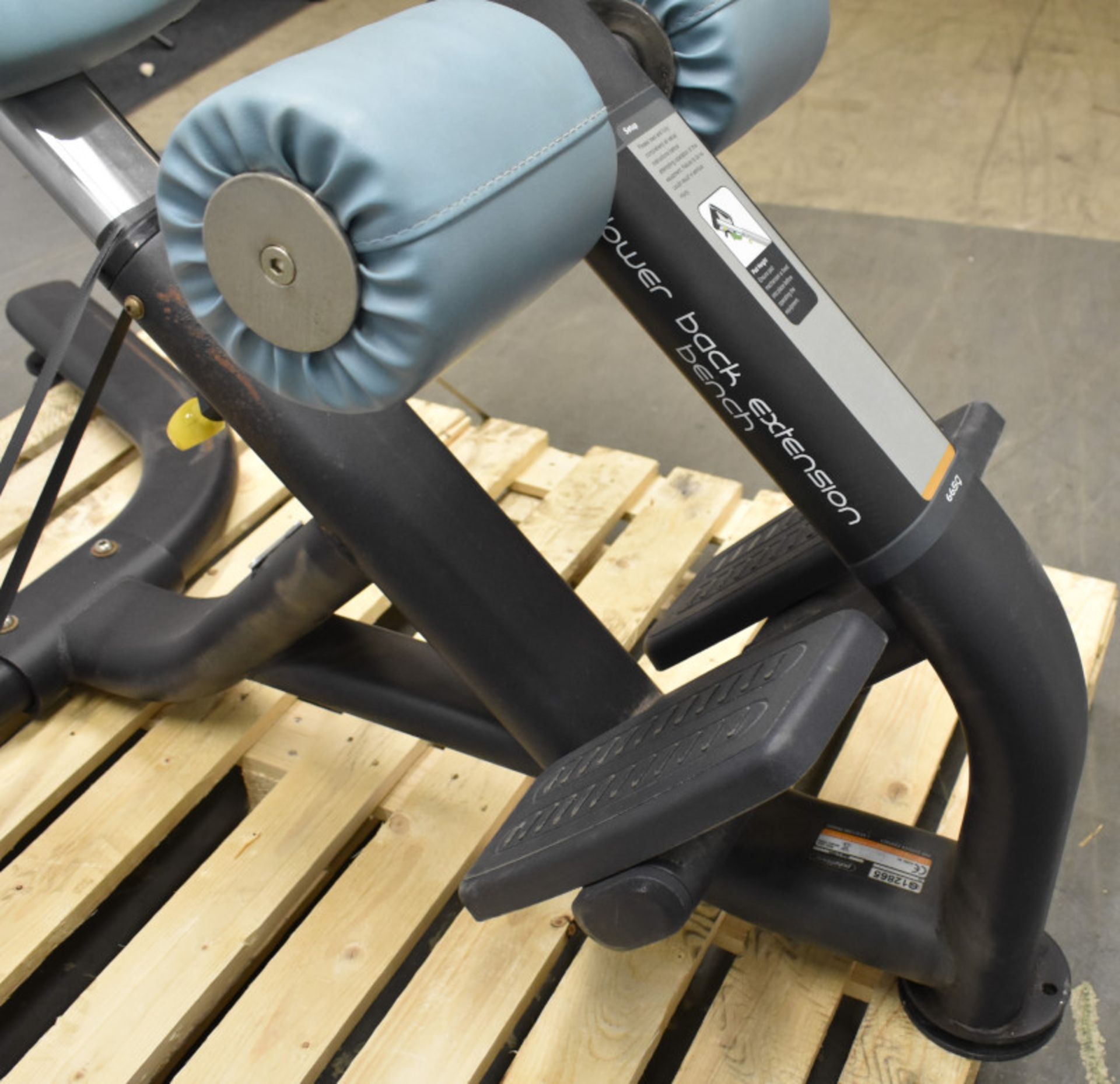 Pulse Fitness Lower back extension Bench - Image 5 of 11