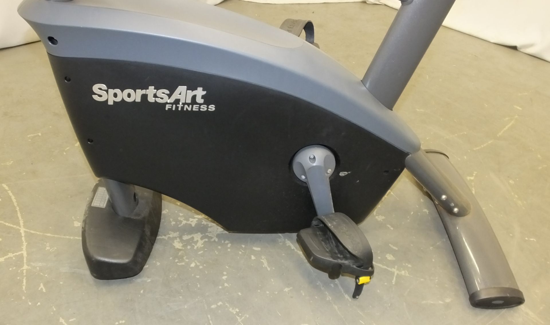 Sports Art Fitness C575U Upright Cycle - Image 6 of 11