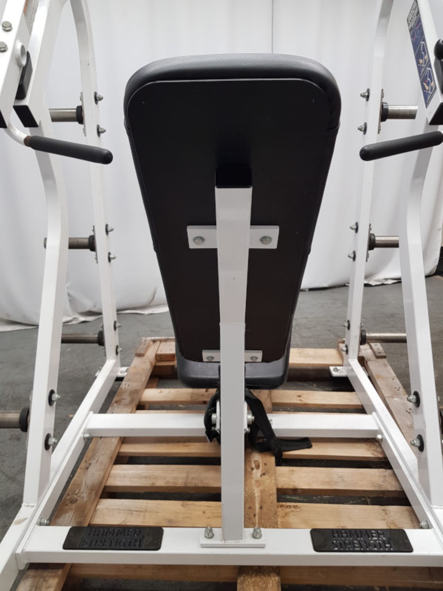 Hammer Strength ISO Lateral Shoulder Press Machine - Image 5 of 9