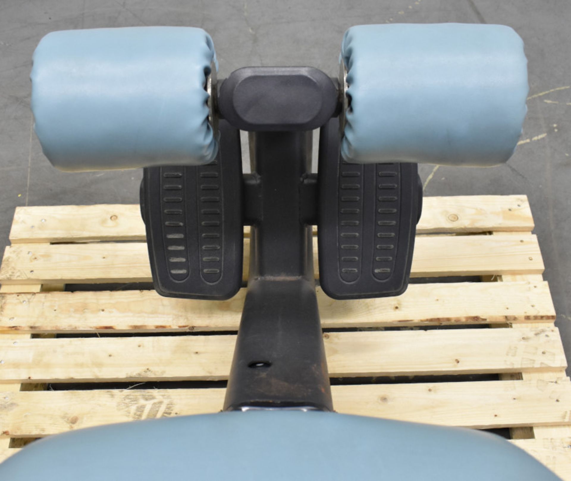 Pulse Fitness Lower back extension Bench - Image 11 of 11