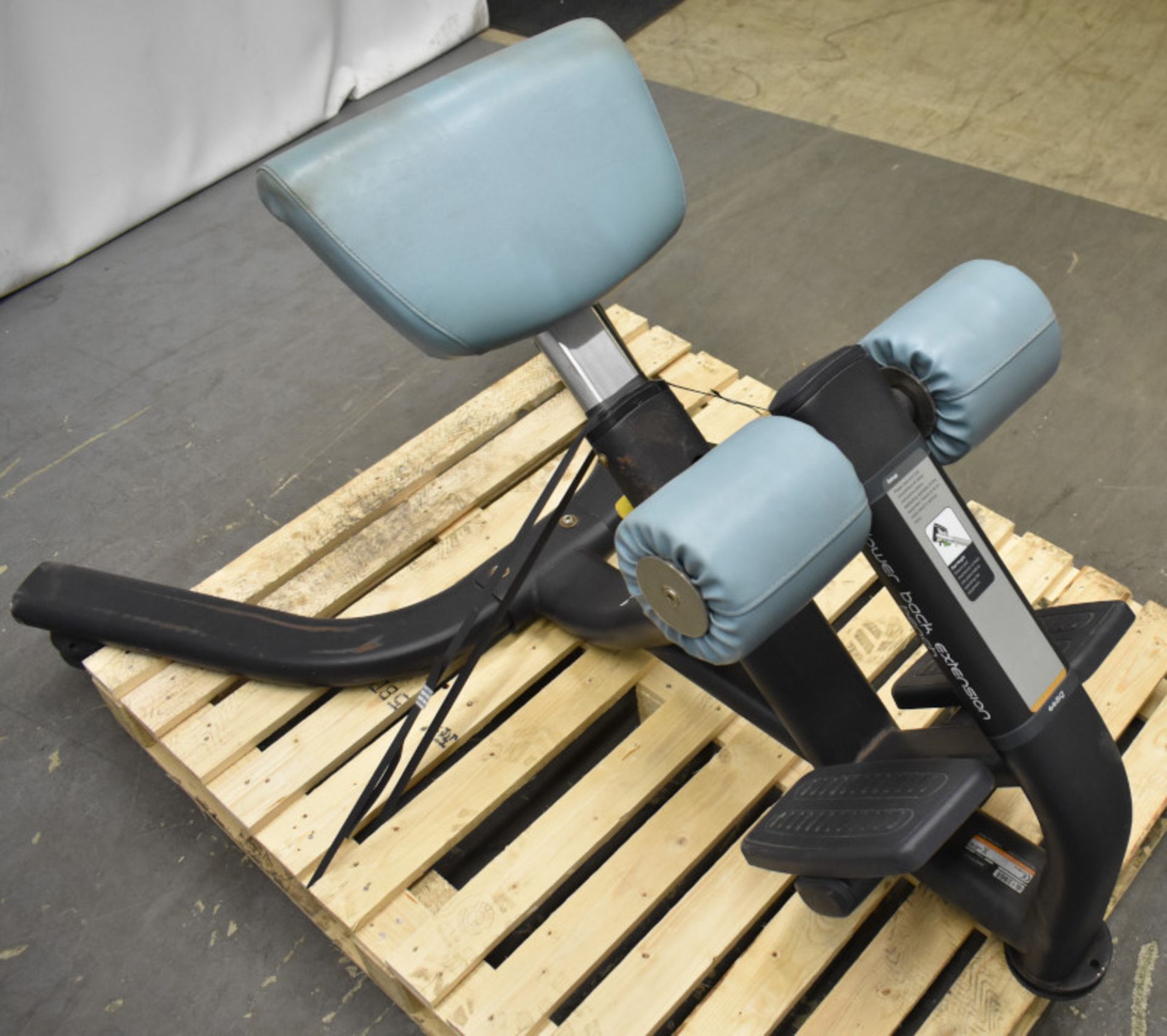 Pulse Fitness Lower back extension Bench - Image 4 of 11