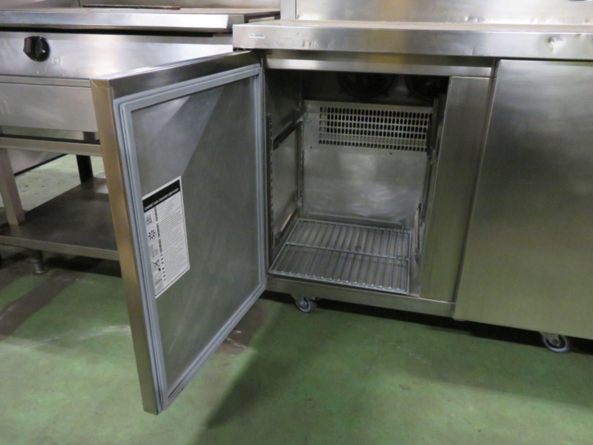 Foster PMC3HRT Salad Prep Station stainless steel - L 1730mm x W 850mm x H 1160mm - DAMAGE - Image 5 of 5