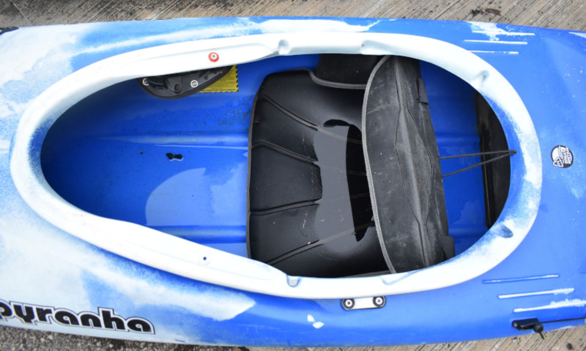 Pyrahna Fusion kayak - no paddles - blue / white - Image 3 of 5