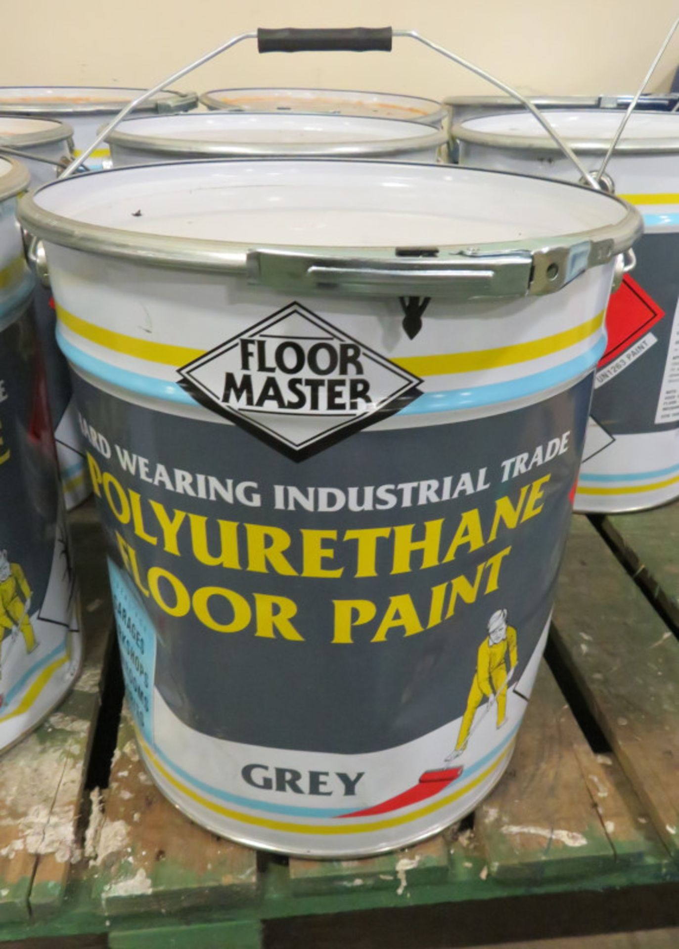 FloorMaster Polyurethane floor paint - Grey - 20LTR - Image 2 of 2