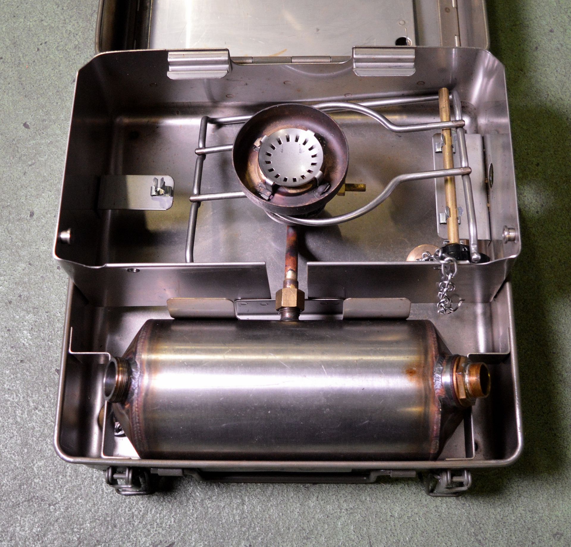 T.O.C No.12 Small Fuel Cooking Stove - Image 2 of 2