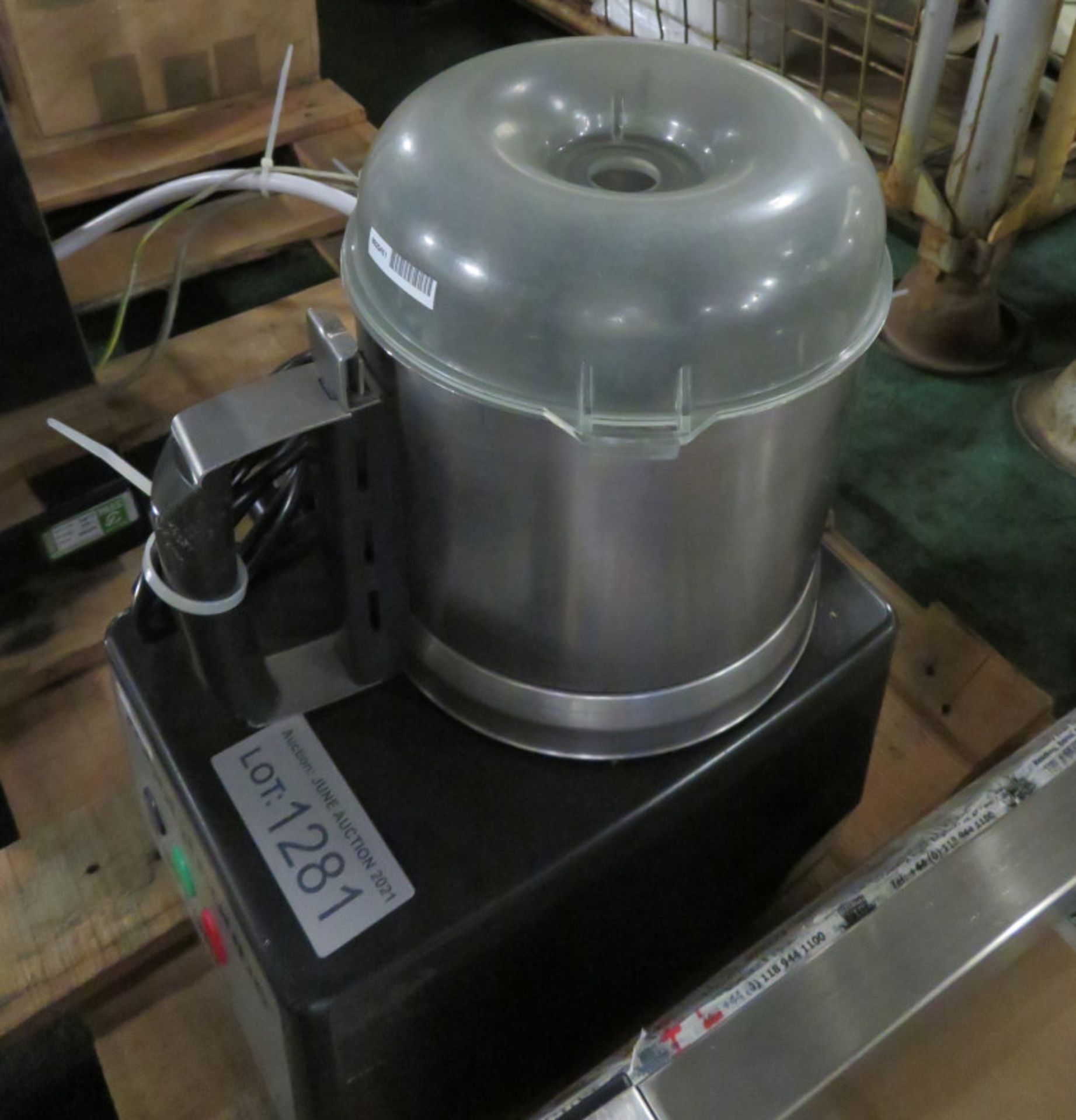 Robot Coupe R301 Ultra 3.7L Food Prep Machine - with 1 cutting blade - Image 3 of 3