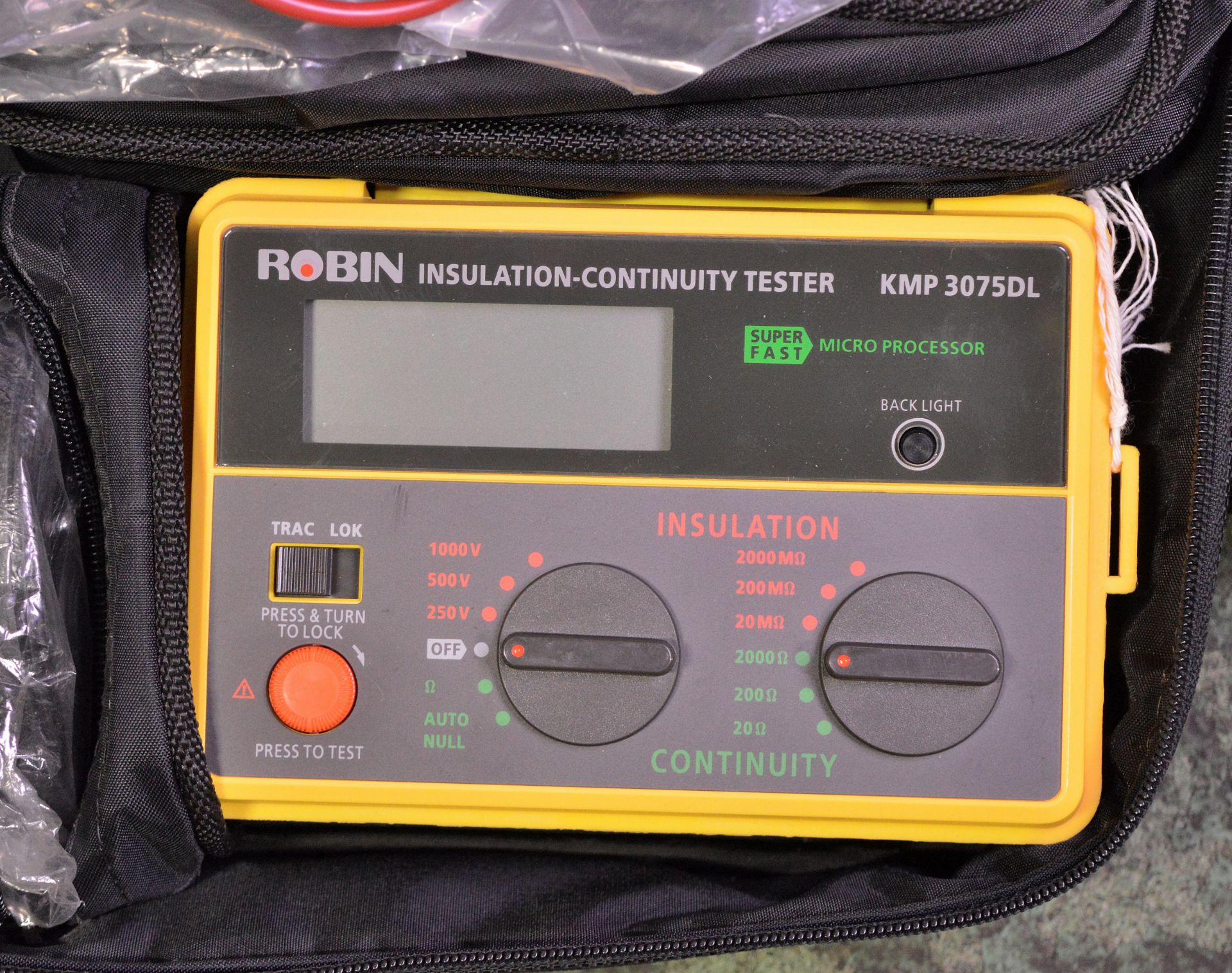 Robin Insulation Continuity Tester Model 3075DL in carry bag - Image 2 of 2