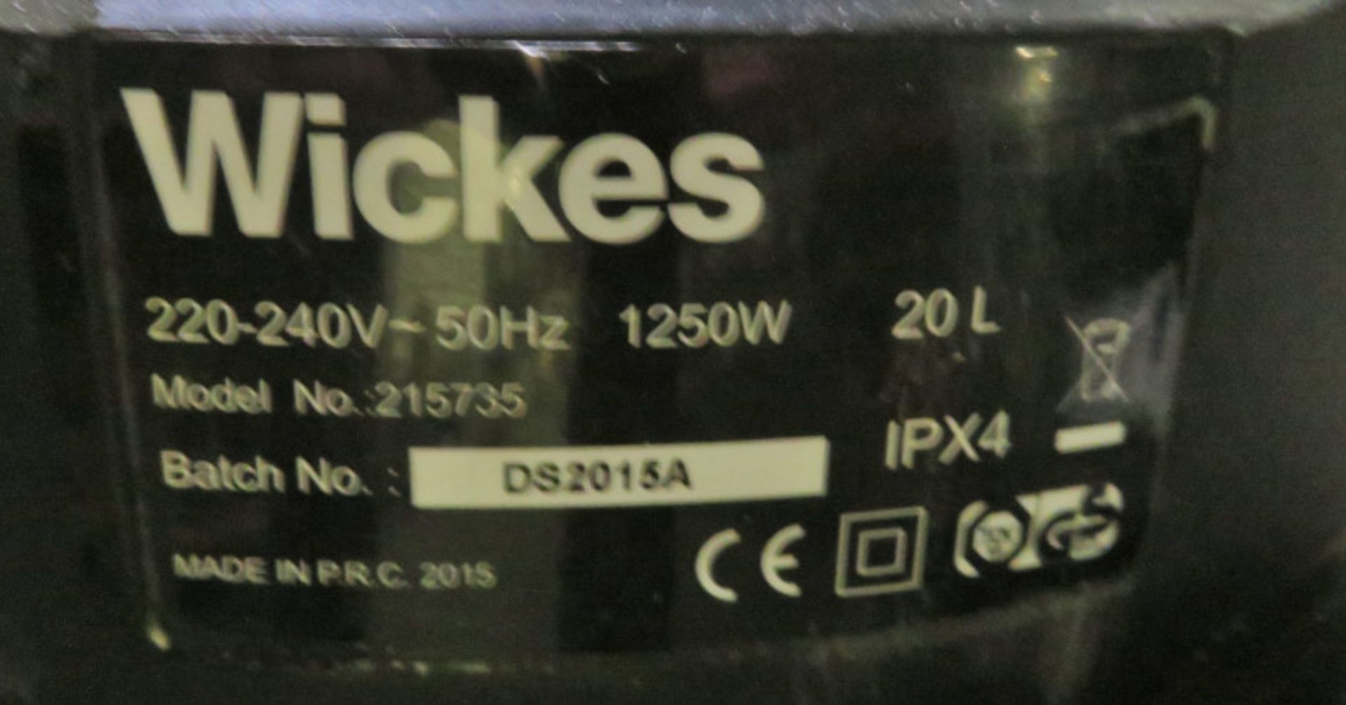 Wickes 20L 1250W model 215735 vacuum cleaner - Image 3 of 4