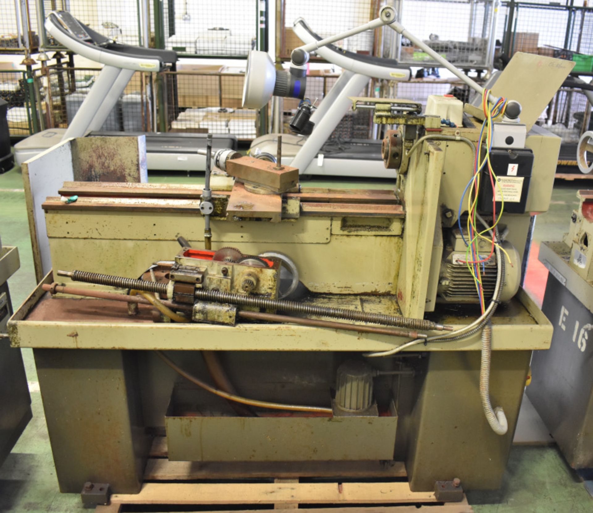 Harrison M300 Lathe L 1600mm x W 900mm x H 1270mm - no tooling or accessories - Image 7 of 13