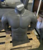 Mannequin - Male top torso