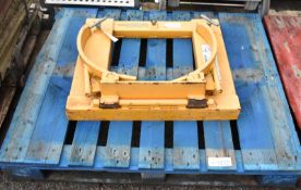 DG DG10 Forklift Drum Grab Unit - Capacity 1500kg