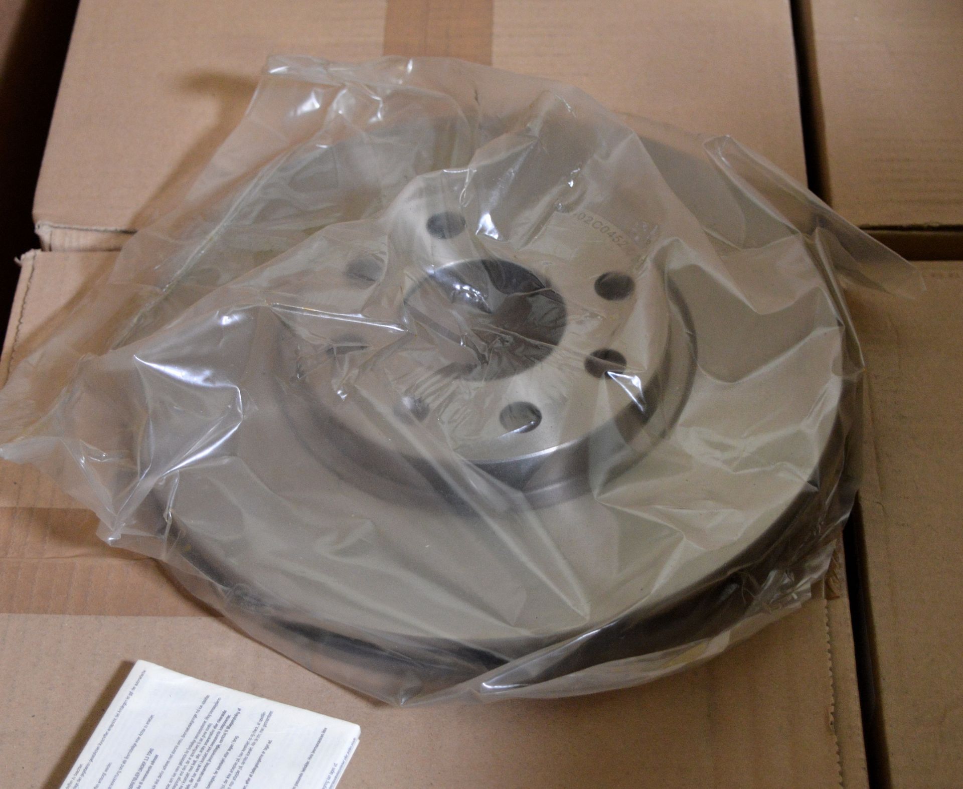 Vehicle parts - brake disc / pad kits - see picture for itinerary for model numbers and qu - Image 3 of 6