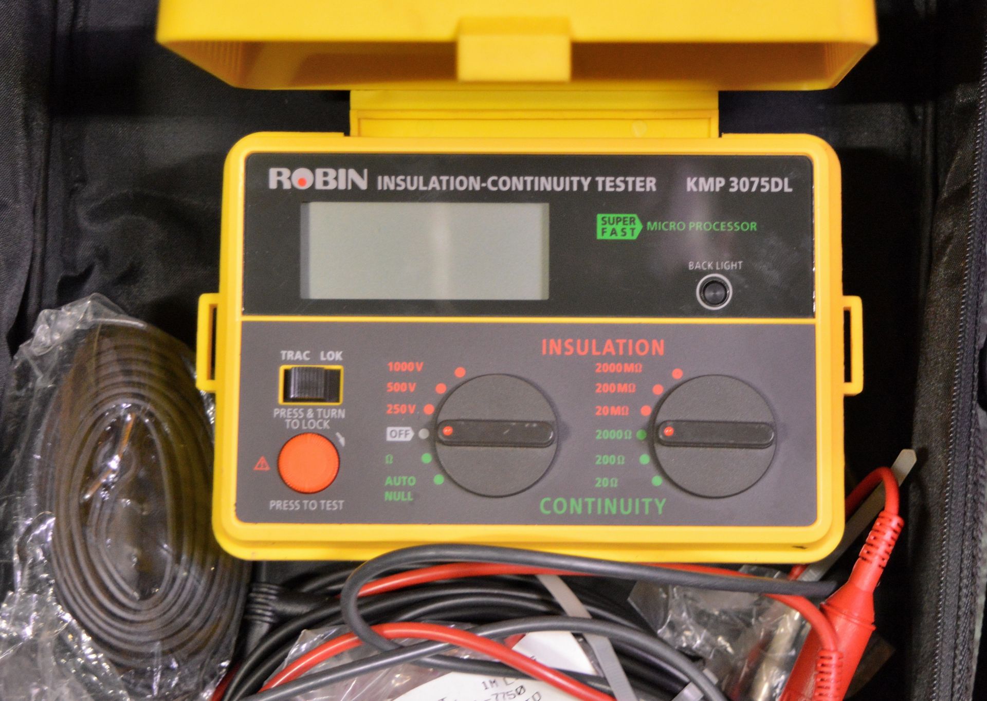 Robin Insulation Continuity Tester Model 3075DL in carry bag - Image 2 of 2