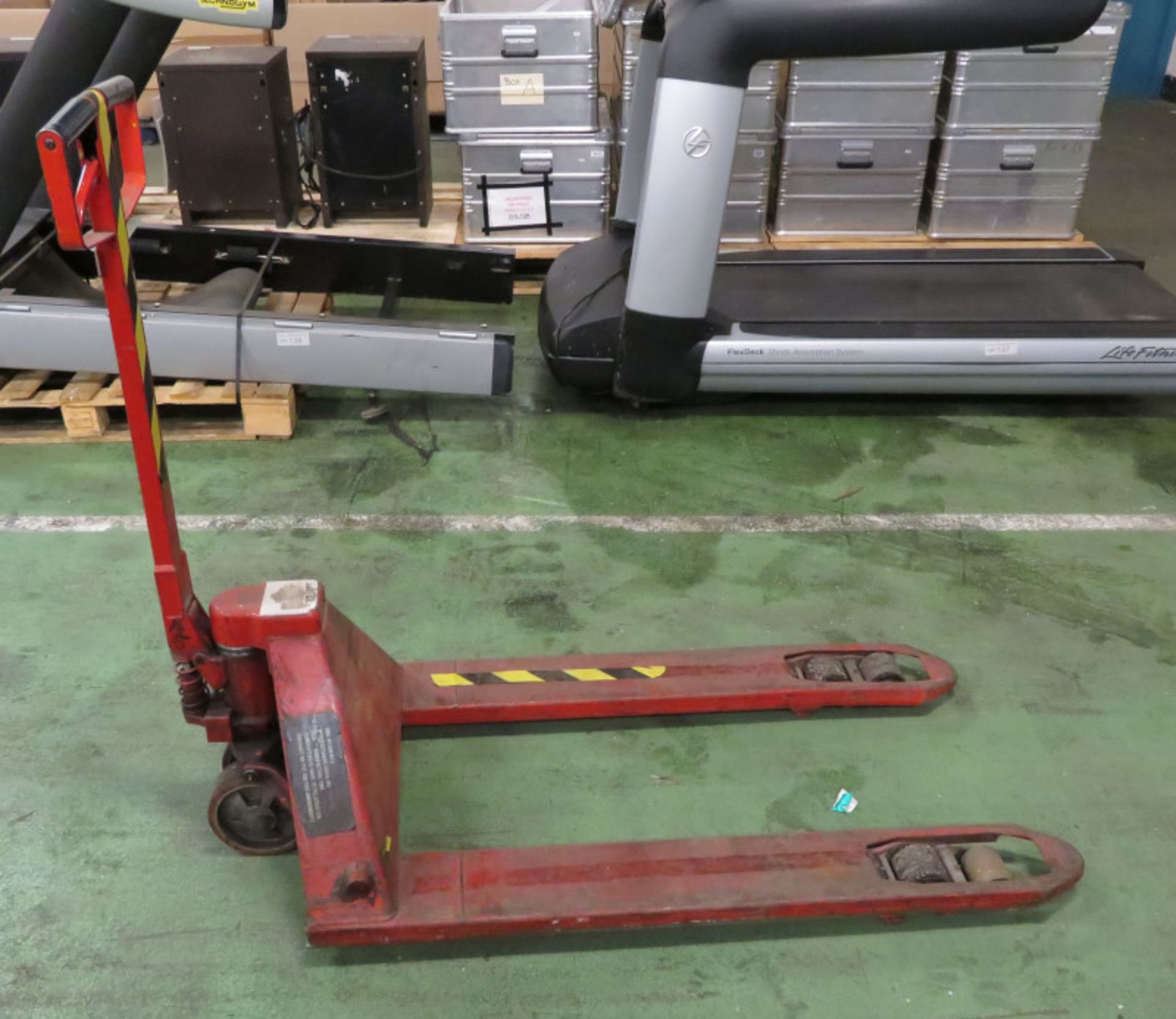 Pallet truck - in need of repair, doesn't pump and wheel at front broken