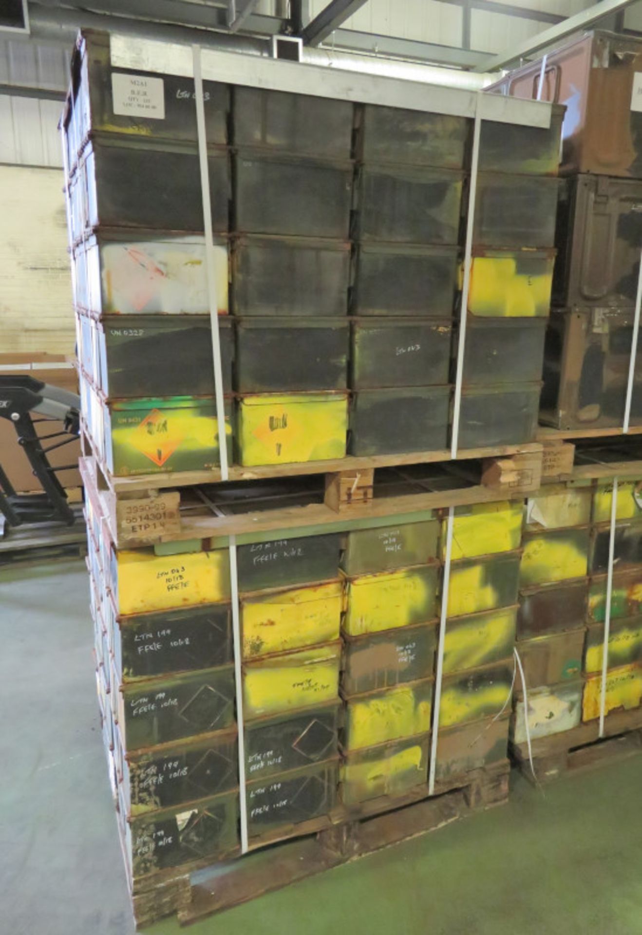 M2A1 Ammo boxes x240 - Image 3 of 3