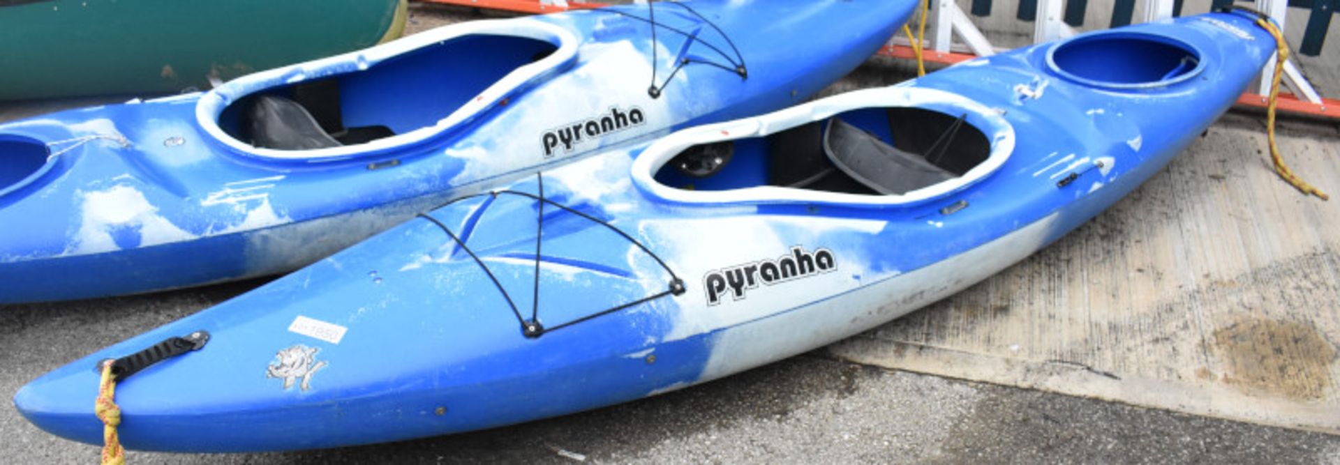 Pyrahna Fusion kayak - no paddles - blue / white