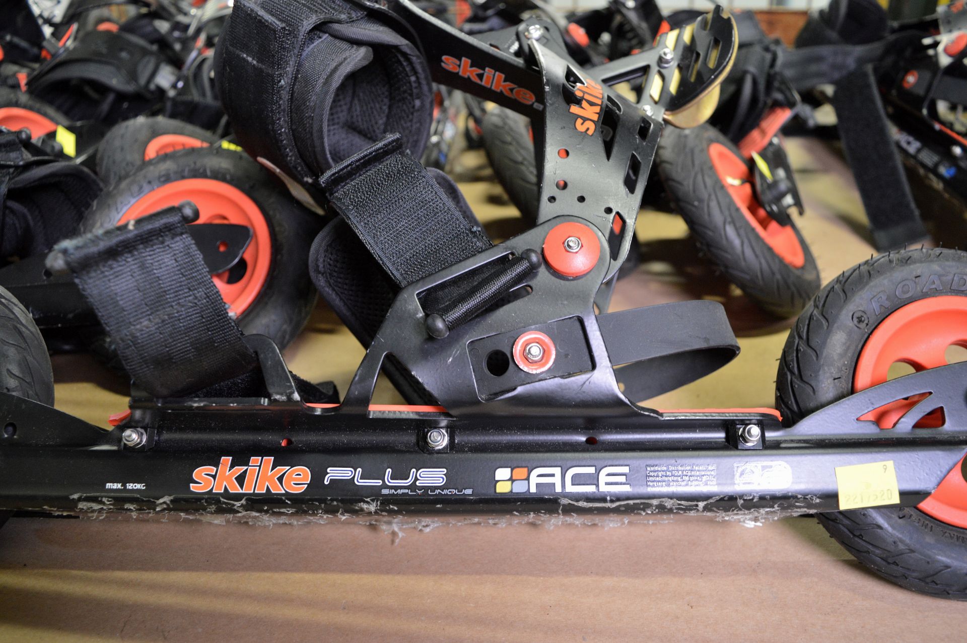 5 pairs - ACE Skike plus inline 2 wheel skates - Image 4 of 4