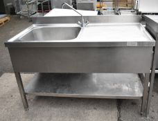 Single sink with drainer - W 1400mm x D 700mm x H 900mm