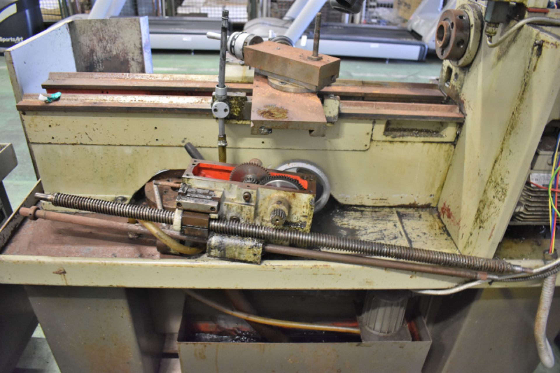 Harrison M300 Lathe L 1600mm x W 900mm x H 1270mm - no tooling or accessories - Image 10 of 13