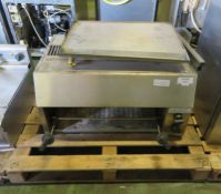Falcon Steakhouse Grill With Wall Bracket L 900mm x W 650mm x H 535mm