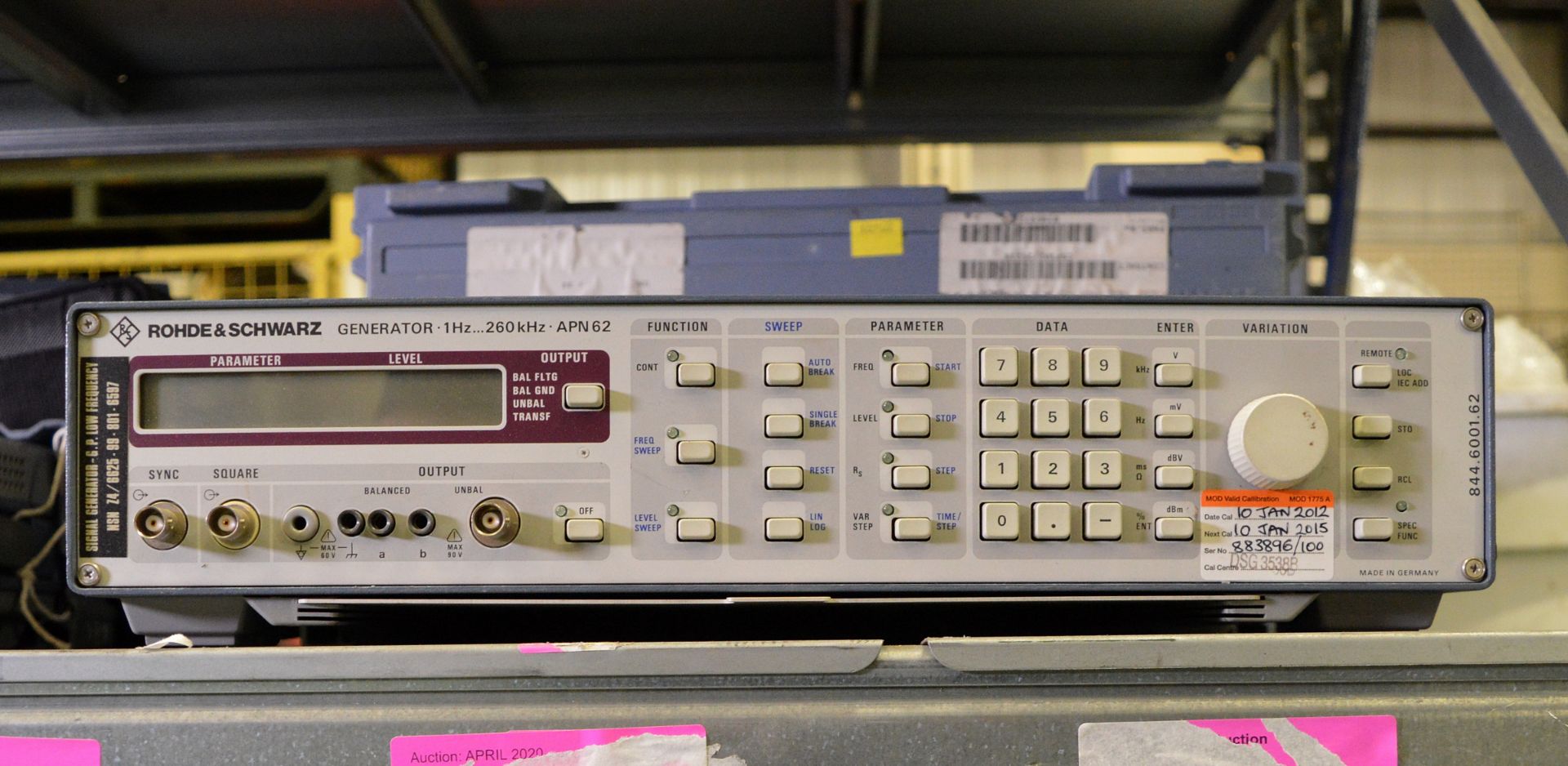 Rhode & Schwarz Signal Generator 1 Hz - 260 KHz - APN62