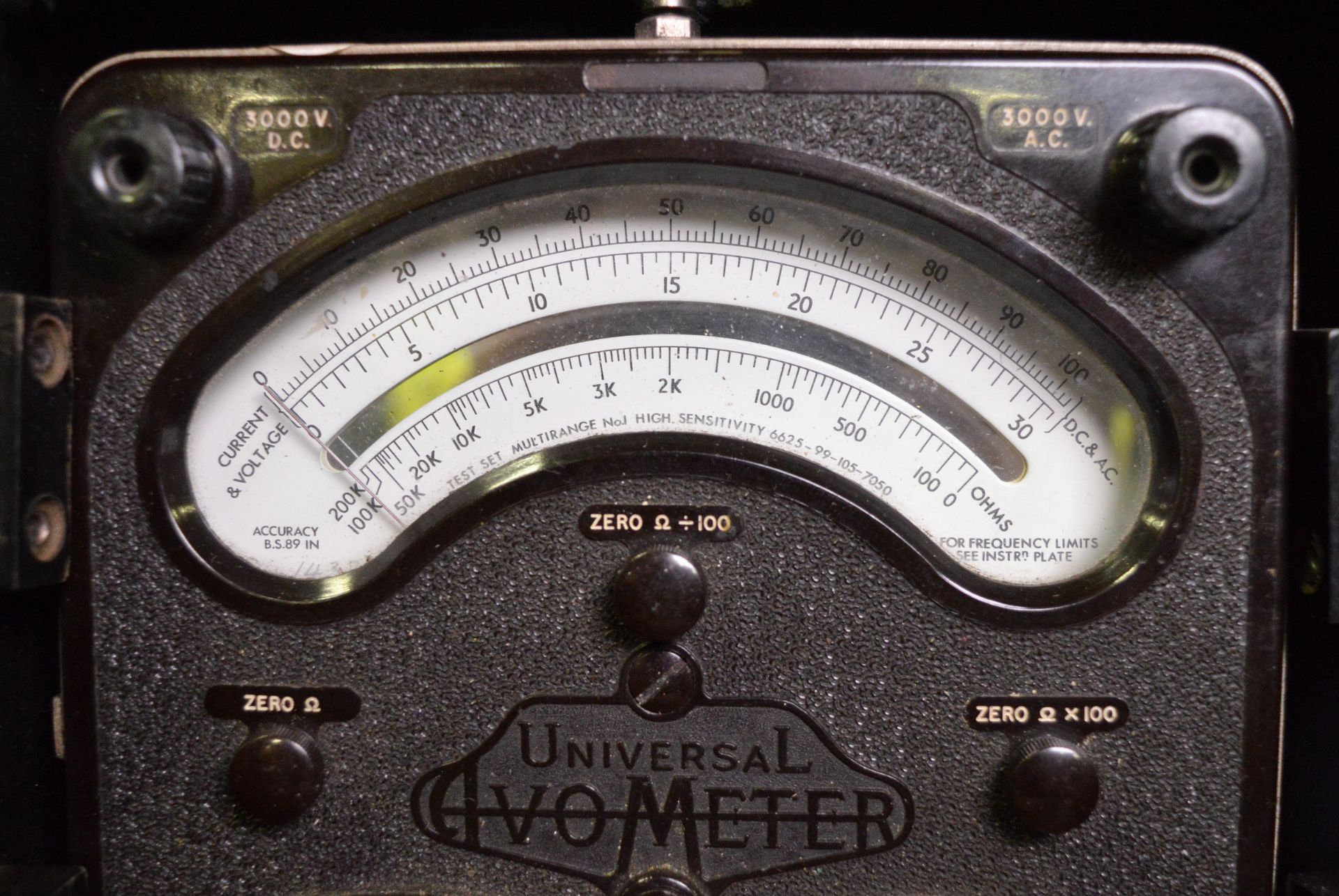 AvoMeter Multimeter in Case - Image 2 of 2