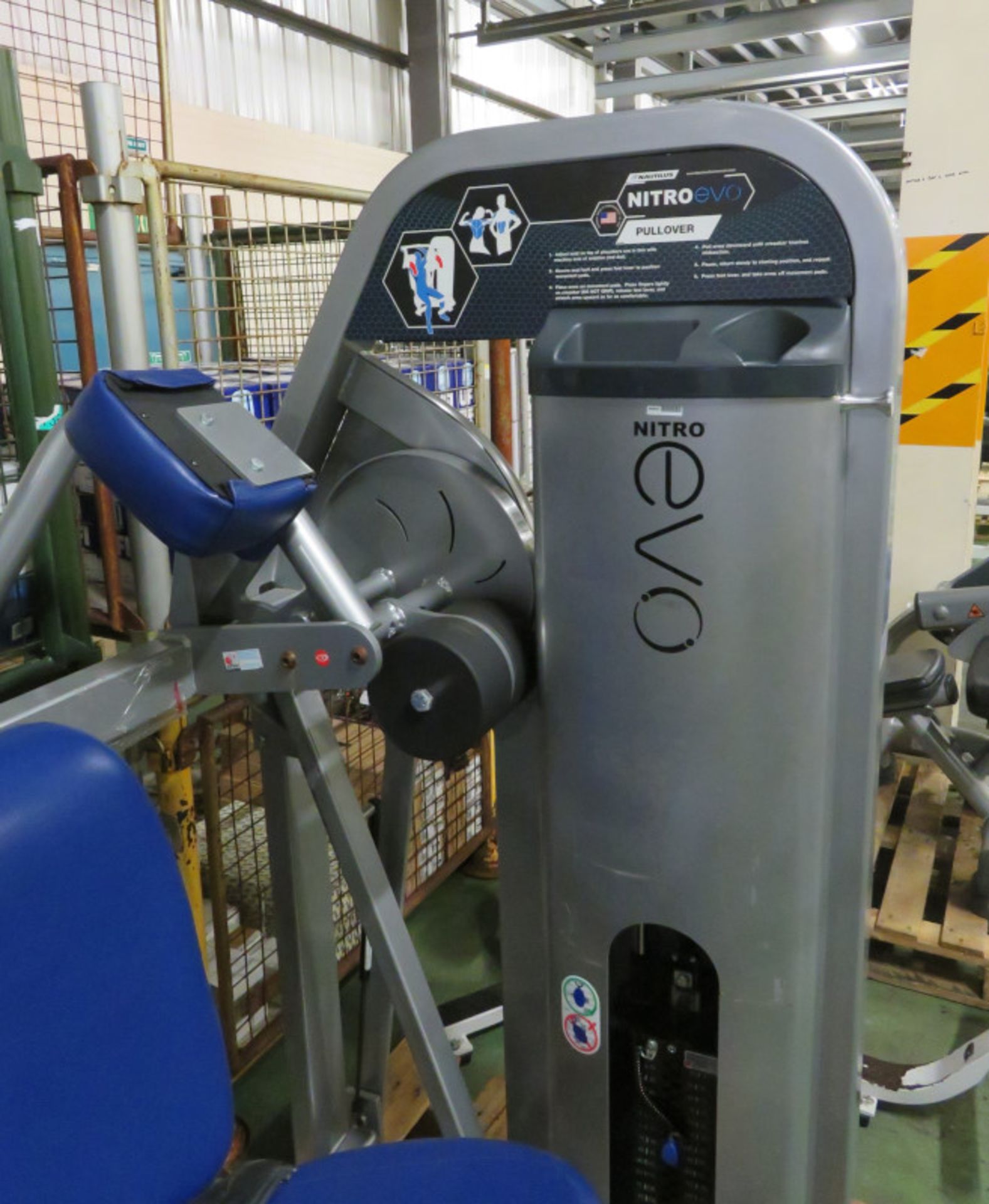 Nautilus Nitro-Evo Pullover gym station - Image 5 of 7