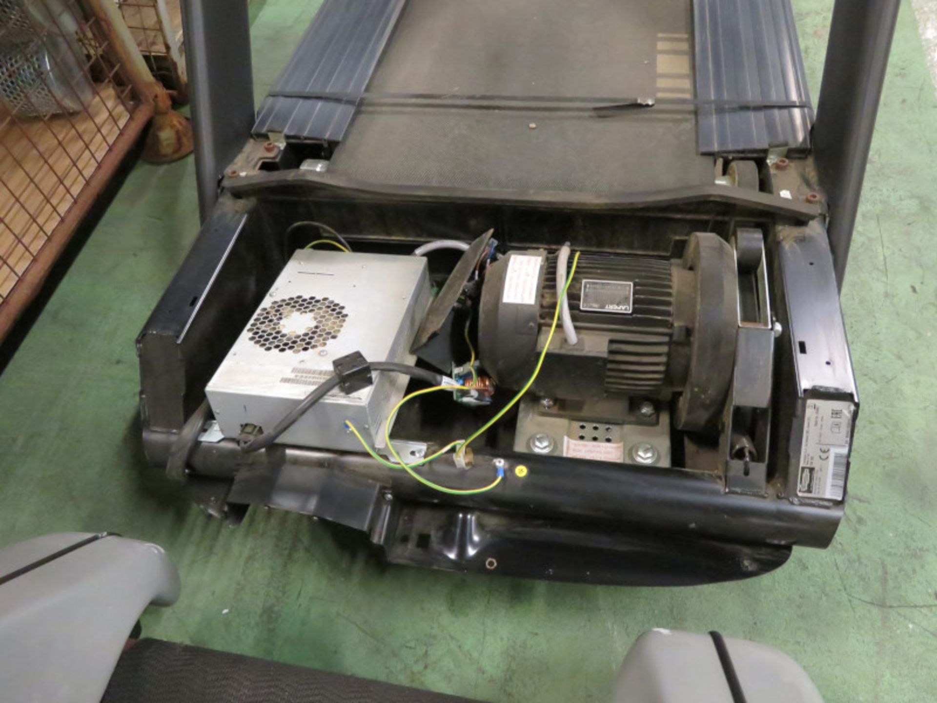 TechnoGym Treadmill - AS SPARES OR REPAIRS - Image 4 of 8