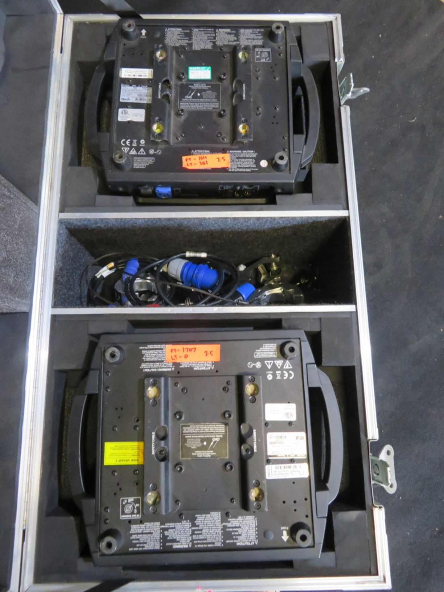 2x Martin Rush MH3 beam in twin flightcase - Image 8 of 9